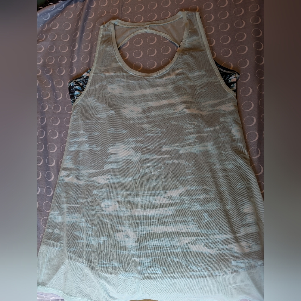 Yoga top
